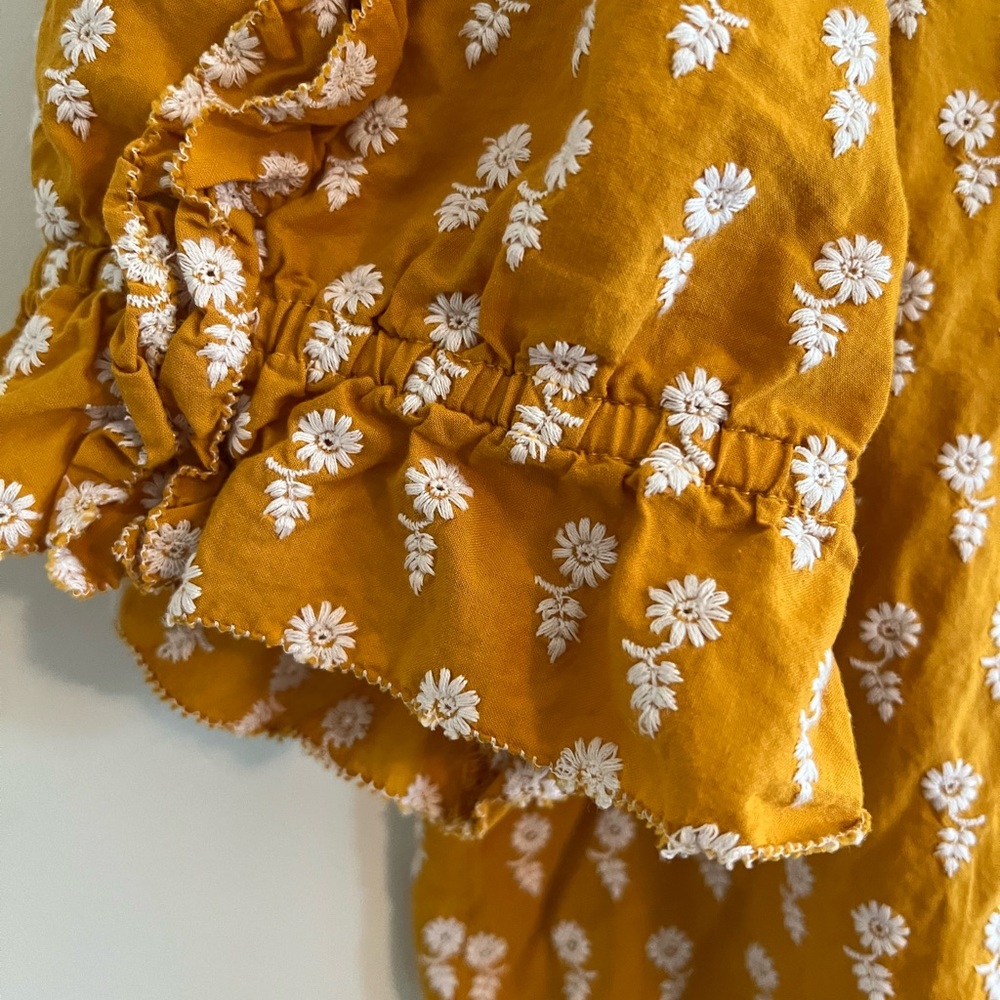JCrew Mustard Peasant Blouse White Embroidered Flowers Keyhole Front - Picture 7 of 12